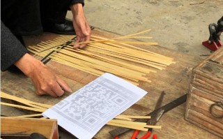 抖音二维码短视频制作 61岁手艺人用竹子编出二维码，网友：惊叹！手机能扫出来